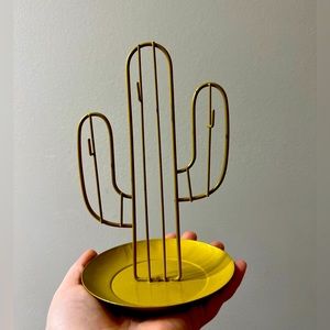 Cactus Metal Jewelry Holder